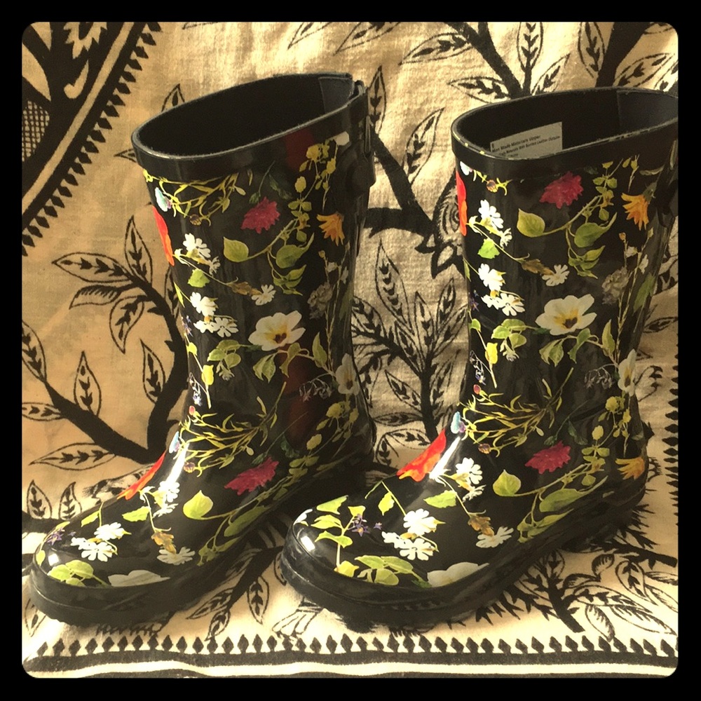 Black Floral Rain Boots